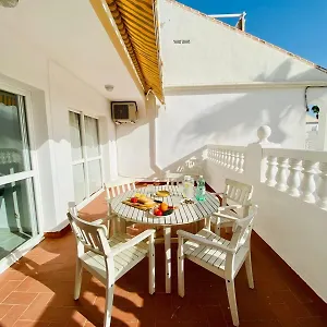 Apartamento Con Piscina En Rosas De Capistrano, Nerja